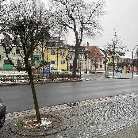 Voh Mitten In Vohenstrauss, Smart-tv, Parkplatz